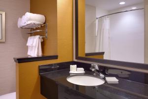 Koupelna v ubytování Fairfield Inn & Suites by Marriott Moab