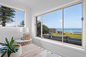 Gallery image of Absolute Beachfront Luxury in Narrabeen in Narrabeen