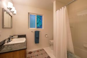 Ένα μπάνιο στο Eye On The Gorge +36 φωτογραφίες