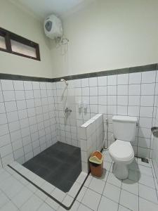 Yokima Beach Hotel 욕실