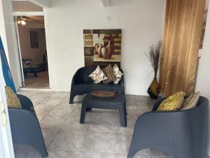 Fotografija v galeriji nastanitve AC House, 20 mins From SJU, 15 from Beach & Yunque v mestu Loiza