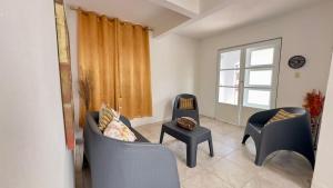 Fotografija v galeriji nastanitve AC House, 20 mins From SJU, 15 from Beach & Yunque v mestu Loiza