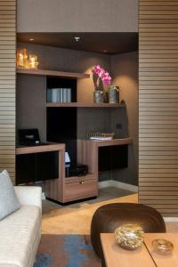A seating area at Fairfield by Marriott Lima Miraflores