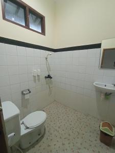 Yokima Beach Hotel 욕실