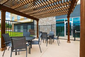 Αίθριο ή υπαίθριος χώρος στο Fairfield by Marriott Inn & Suites Fort Worth Alliance Airport