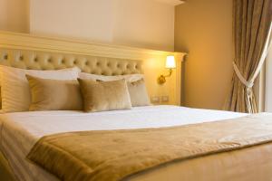 Кровать или кровати в номере Lot Boutique Hotel by Hotels and Preference