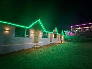 Fotografie z fotogalerie ubytování Lord shiva dimension v destinaci Tosh