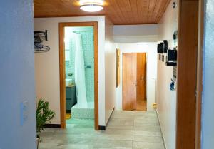 TV o dispositivi per l'intrattenimento presso Maison Gruyère avec Cheminée et Vue sur les Alpes