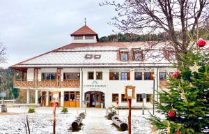 Το Hotel Corno Bianco τον χειμώνα