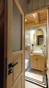 Kúpeľňa v ubytovaní Z Giewontem w Tle Apart&Room
