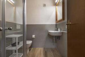 Phòng tắm tại Zoe's Home +9 ảnh