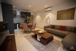 Gallery image of The Lennox Cozy Abode in Accra