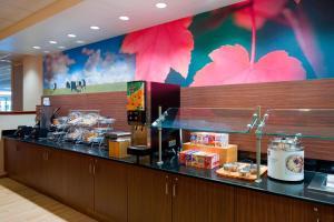 Makanan di atau berdekatan hotel