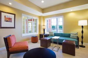 Posezení v ubytování Fairfield Inn & Suites by Marriott Key West