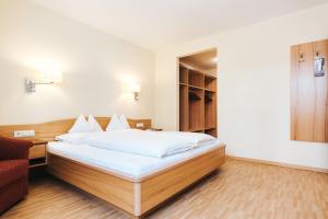 Hotel Schneider Dependance客房内的一张或多张床位