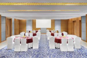 Restaurace v ubytování Four Points by Sheraton Jaipur, City Square