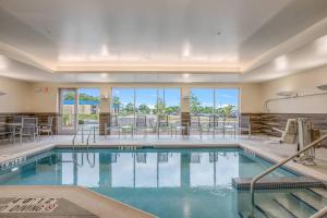 Πισίνα στο ή κοντά στο Fairfield Inn & Suites Whitewater