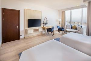 Voodi või voodid majutusasutuse Four Points by Sheraton Jeddah Corniche toas