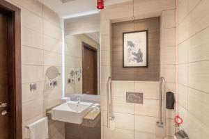 Vannituba majutusasutuses Four Points by Sheraton Jeddah Corniche