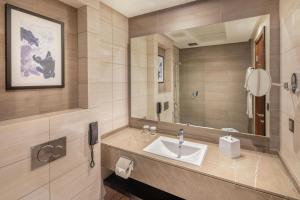 Vannituba majutusasutuses Four Points by Sheraton Jeddah Corniche