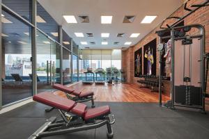 Fitness centrum a/nebo fitness zařízení v ubytování Four Points by Sheraton Kuala Lumpur, Chinatown