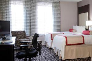 Postel nebo postele na pokoji v ubytování Fairfield Inn & Suites by Marriott Keene Downtown