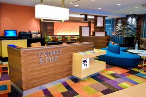 Χώρος καθιστικού στο Fairfield Inn & Suites by Marriott Stafford Quantico +10 φωτογραφίες