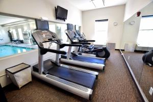 Fitness centrum a/nebo fitness zařízení v ubytování Fairfield Inn & Suites by Marriott Grand Junction Downtown/Historic Main Street