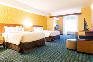 Postel nebo postele na pokoji v ubytování Fairfield Inn & Suites by Marriott Dickson
