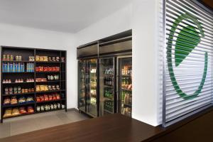 Supermercato o altri negozi dell'hotel o nelle vicinanze