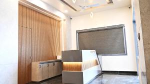 The Sky Comfort Hotel Mahi的休息区