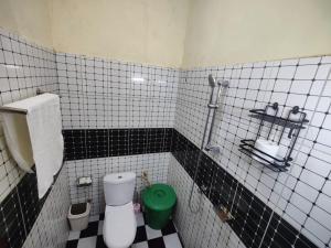 Ένα μπάνιο στο TDD a4 +13 φωτογραφίες