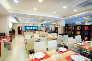 Restaurace v ubytování Four Points by Sheraton Queretaro Norte