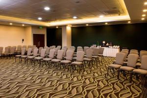 Zona business o sala conferenze di Four Points by Sheraton Queretaro Norte
