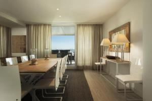 Posezení v ubytování Suites Puerto Sherry