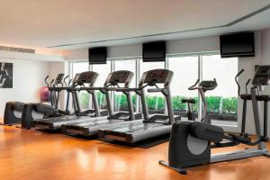 Gimnasio o instalaciones de fitness de Four Points by Sheraton Bur Dubai