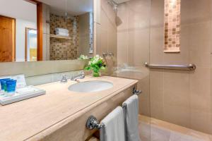 Bagno di Four Points by Sheraton Medellín
