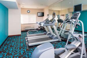 Fitness centrum a/nebo fitness zařízení v ubytování Fairfield Inn & Suites Tyler