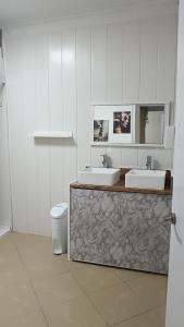 Koupelna v ubytování Hostel Bretema