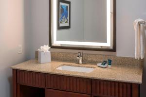 Koupelna v ubytování Four Points by Sheraton Houston Hobby Airport