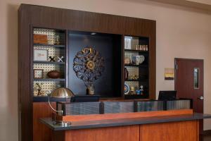 Lounge nebo bar v ubytování Four Points by Sheraton Houston Hobby Airport