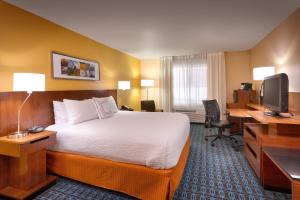 TV a/nebo společenská místnost v ubytování Fairfield Inn Salt Lake City Draper