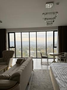 Aram Hotel的休息区