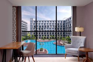 Four Points by Sheraton Balikpapan内部或周边的泳池
