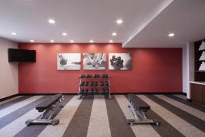 Fitness centrum a/nebo fitness zařízení v ubytování Fairfield Inn & Suites By Marriott Camarillo