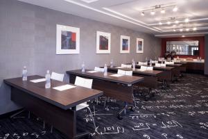 Restaurace v ubytování Fairfield Inn & Suites By Marriott Camarillo