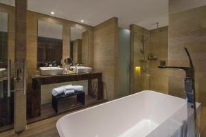 Baðherbergi á Four Points By Sheraton Bogota