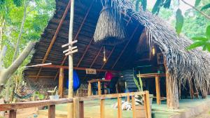 Gallery image ng Jungle Host Hostel And Tree House sa Sigiriya