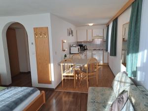 Kuchyňa alebo kuchynka v ubytovaní Appartements Klapeer