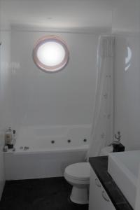 Gallery image of Exclusiva casa con vista panorámica al mar in Guanaqueros +49 photos